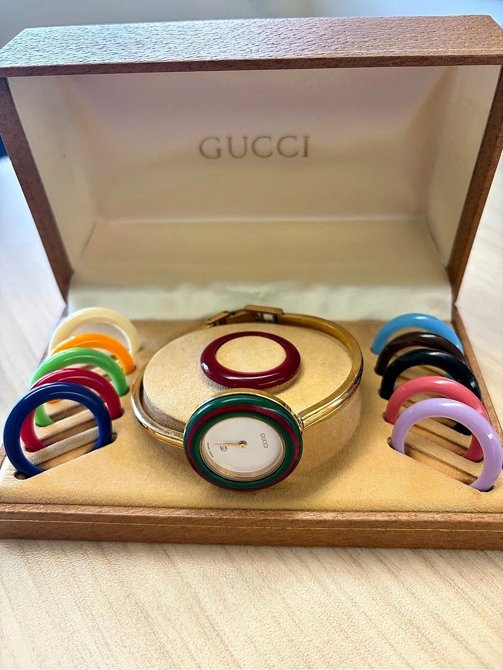 Authentic Gucci 11/12.2 Interchangeable Bezel Bangle Watch Gold Multicolor